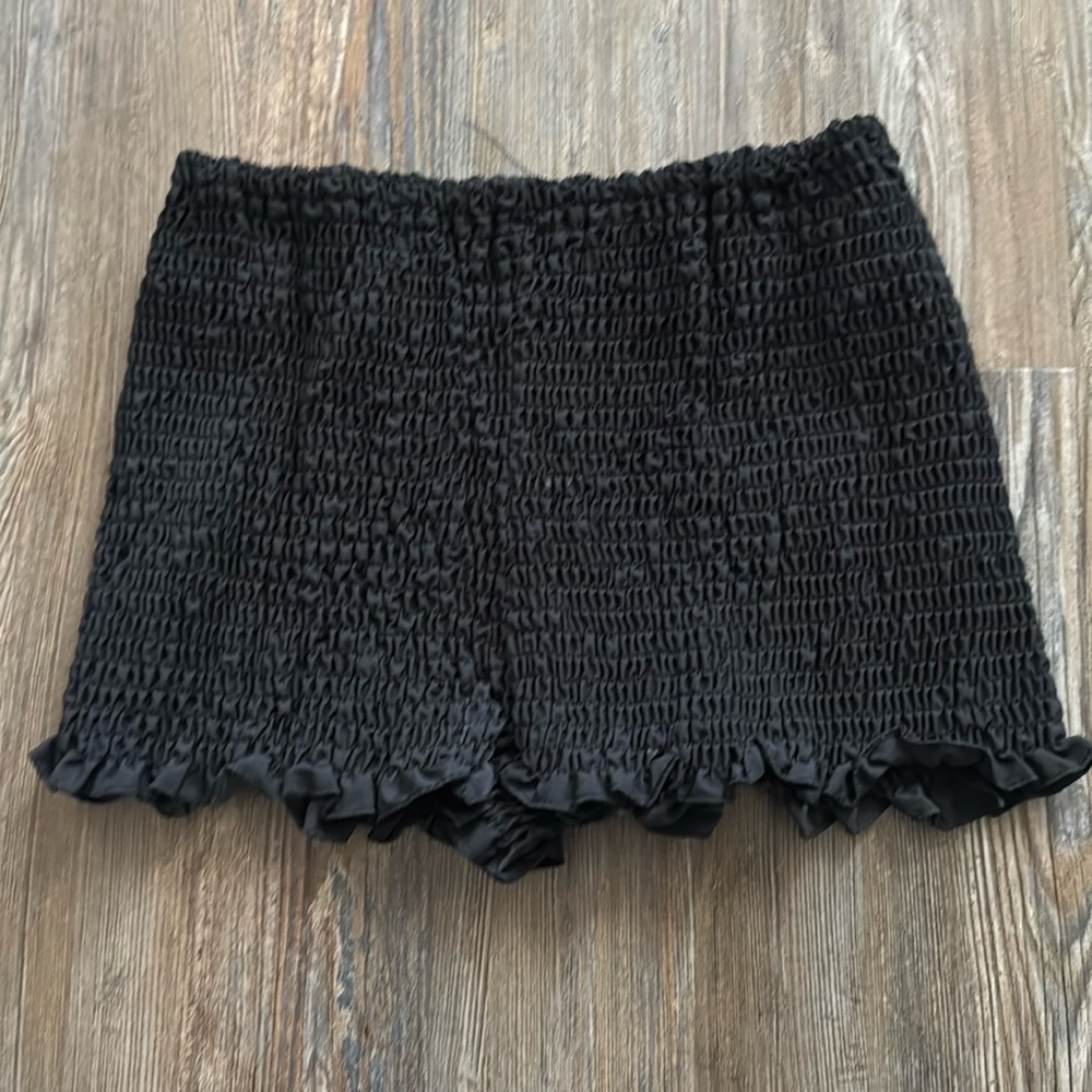 Women’s small black ruffle shorts